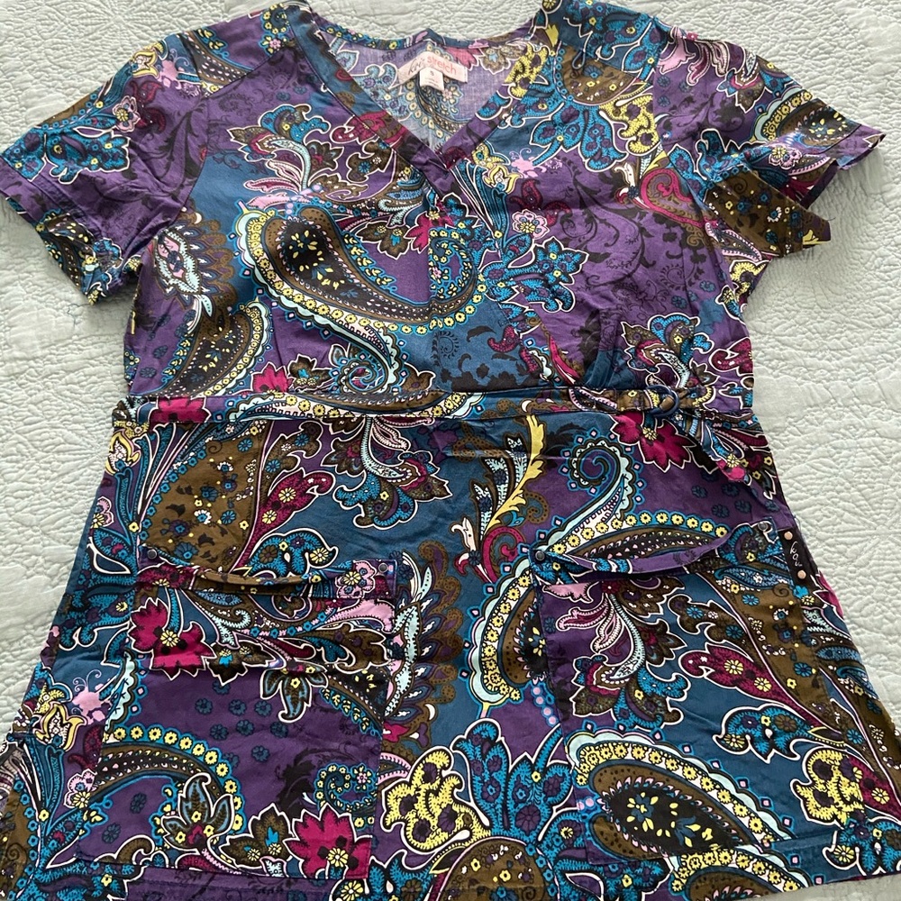 Koi Stretch Scrub Top